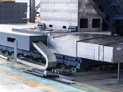 Moving Gantry & Fixed Table Type